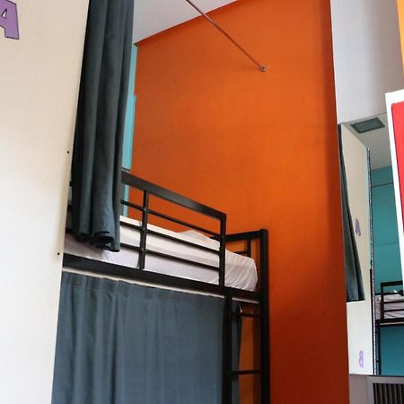 Urban Hostel Madrid Exterior photo