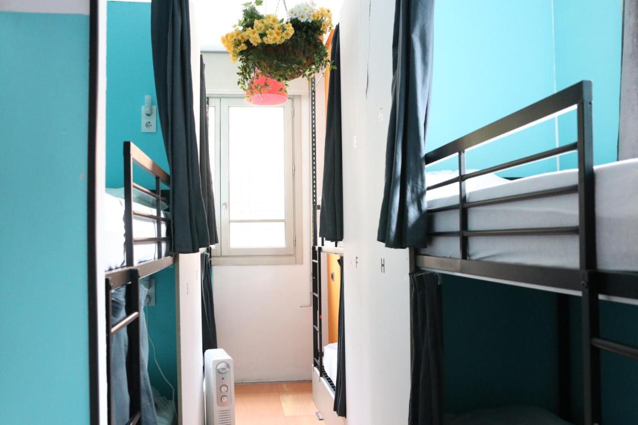 Urban Hostel Madrid Exterior photo
